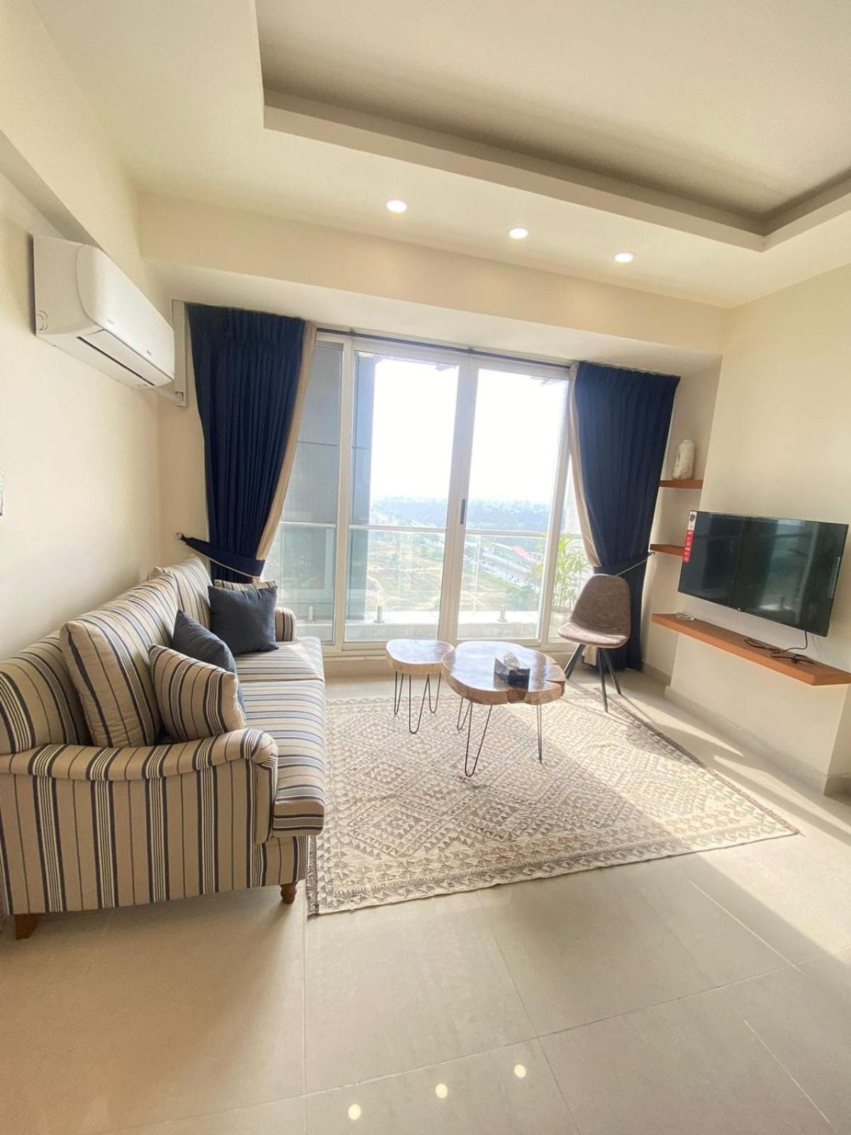 Modern 1-Bedroom On Top Floor With Scenic Views At Elysium Islamabad Bagian luar foto